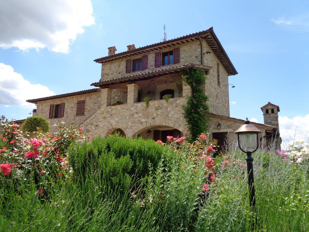 Agriturismo La Torraccia トーディ エクステリア 写真