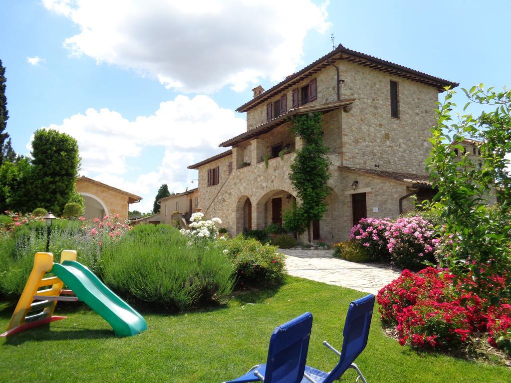 Agriturismo La Torraccia トーディ エクステリア 写真