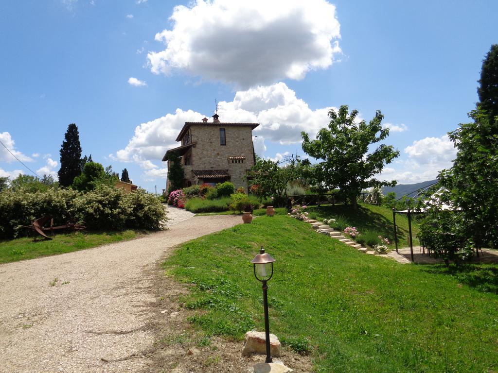 Agriturismo La Torraccia トーディ エクステリア 写真